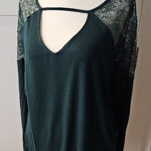 Green Lace Sleeve Top